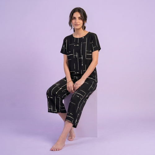 Black Cotton Printed Capri Night Suit